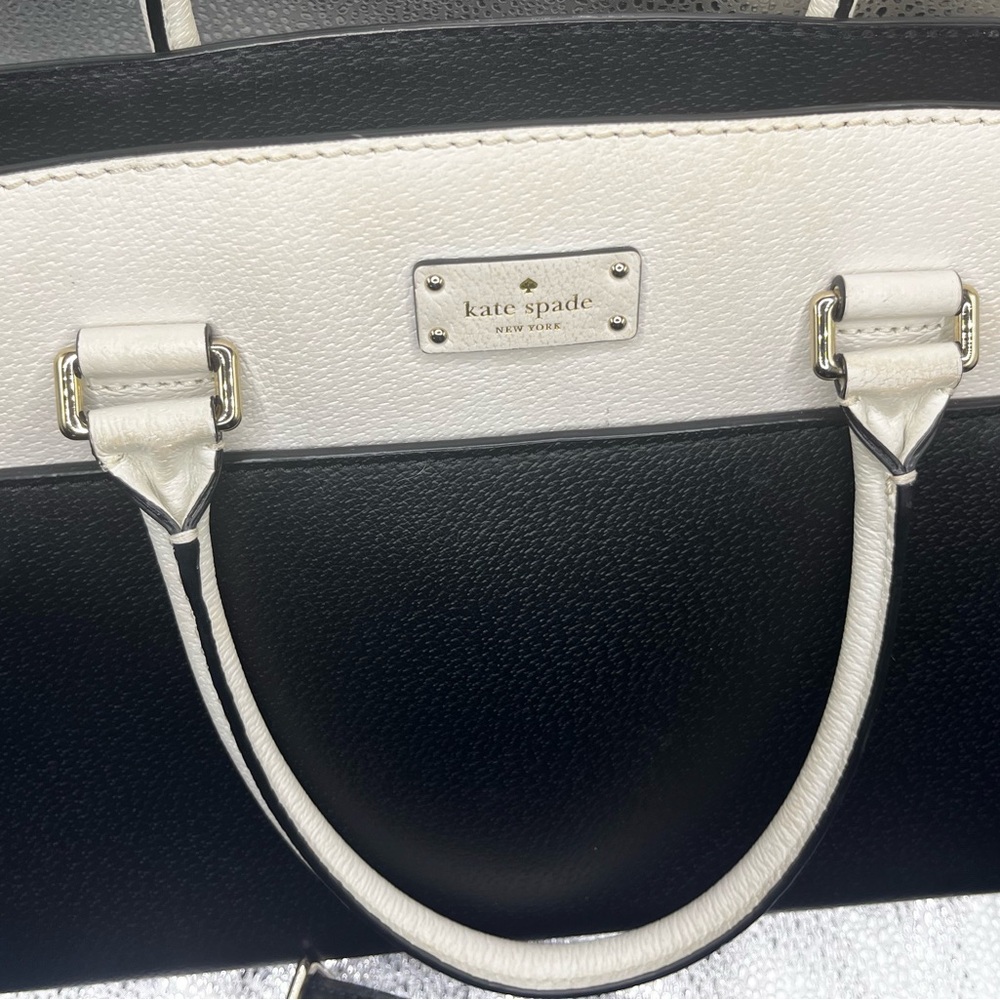 Kate Spade NWOT. Black and Cream/Ivory. Beautiful condition.